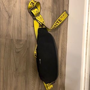 OFF WHITE FANNY PACK!!!
